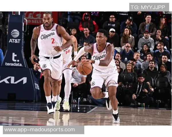 卢指导强调伦纳德持球时队友需积极跑位全力支持马瑟林融入球队进攻体系